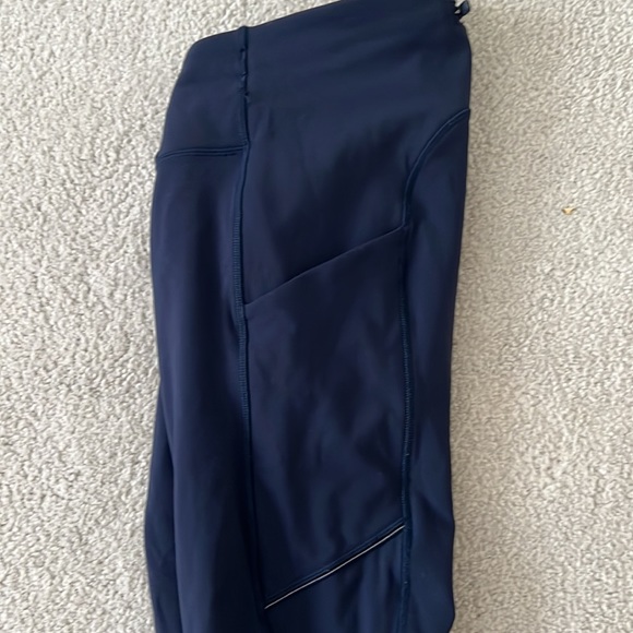 navy blue lululemon leggings - Picture 3 of 6